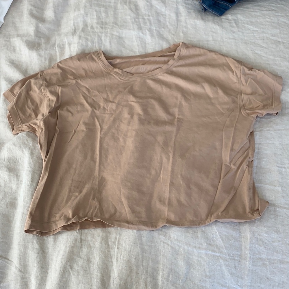 Nude lululemon crop top